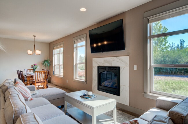 Photo - 2338 Gallatin Green Blvd Unit ID1292382P