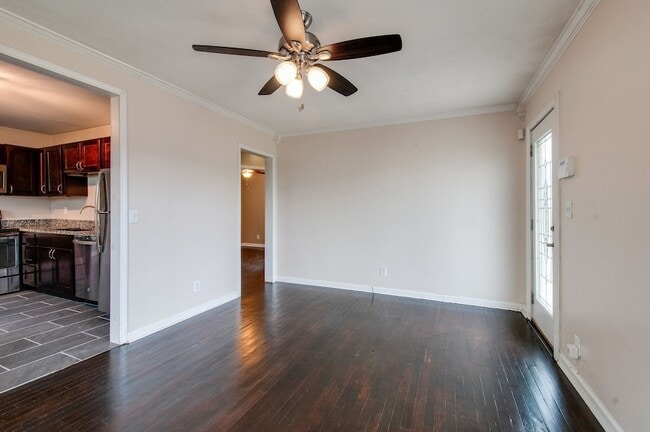 Photo - 821 W McKennie Ave