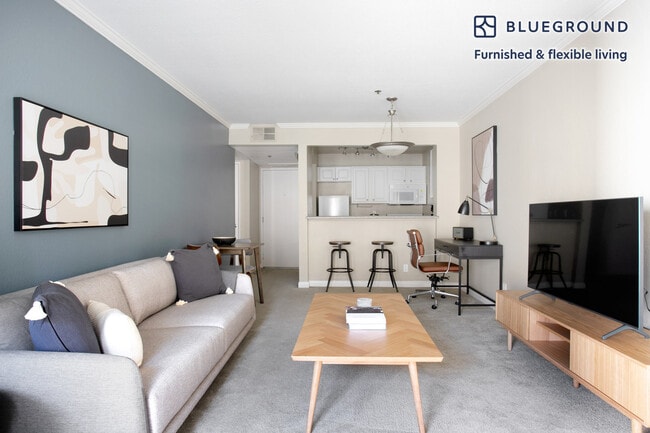 Photo - 1710 N Fuller Ave Unit FL4-ID852