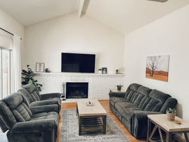 Building Photo - 5242 Sierra Highlands Ct Unit SI ID1228246P