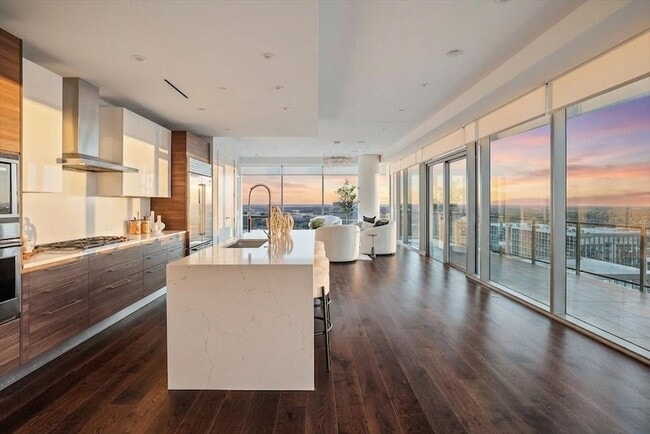 Photo - 7901 Windrose Ave. Unit 1701