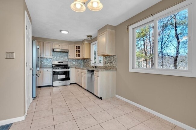 Photo - 4301 Pouliot Pl