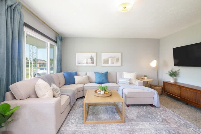 Building Photo - 8910 Cambridge Dr Unit SI ID1496114P