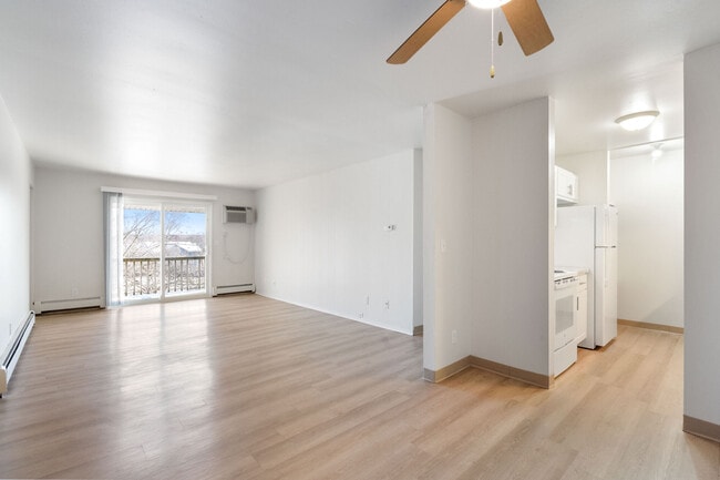 Photo - Springdale Apartments