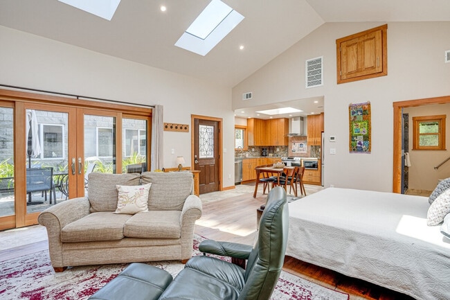 Photo - 2820 Van Buren St Unit ID1304974P