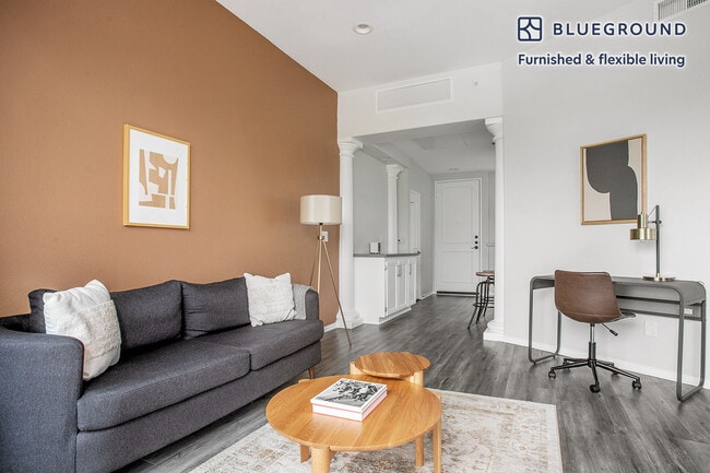 Photo - 114 N Doheny Dr Unit FL4-ID1062