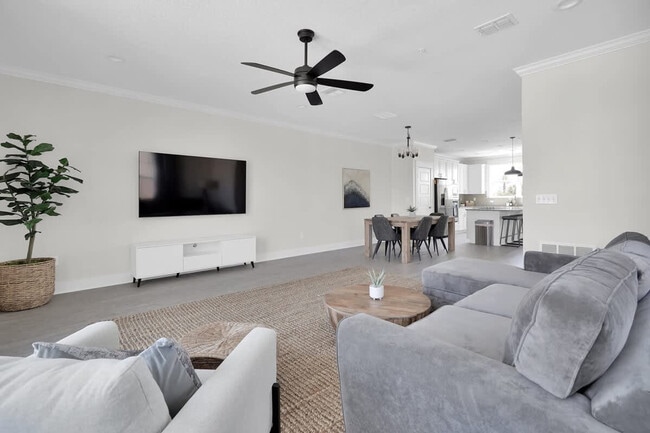 Photo - 2088 Gail Ave Unit SI ID1578561P