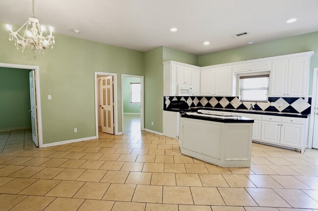 Photo - 234 Bayne Rd