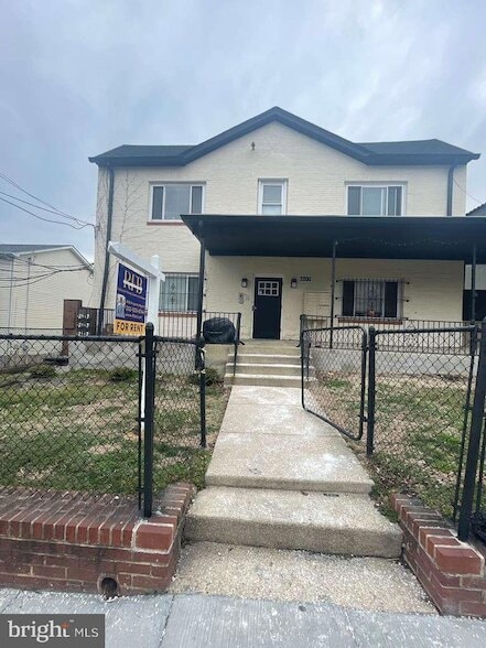 Photo - 2830 R St SE