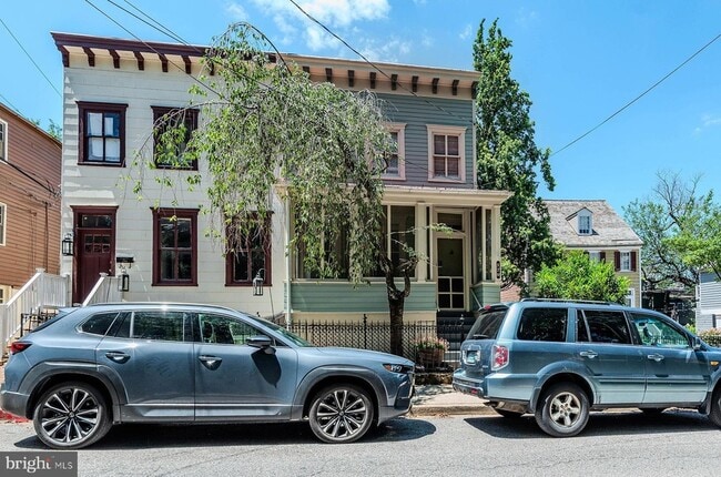 Photo - 179 Green St