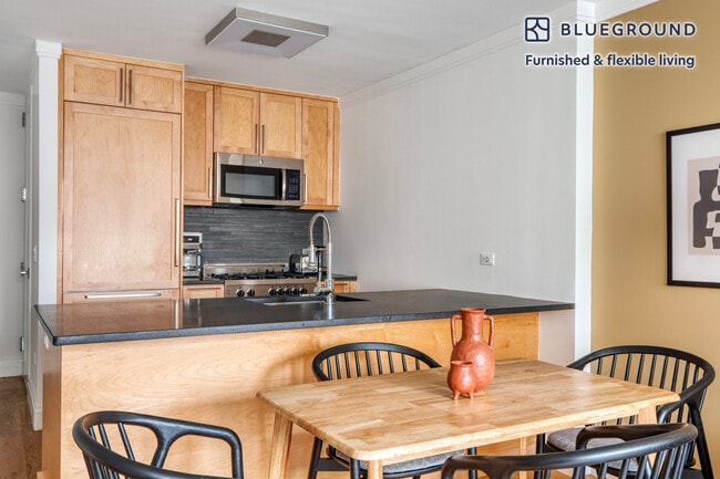 Photo - 201 East 86th St Unit FL10-ID298