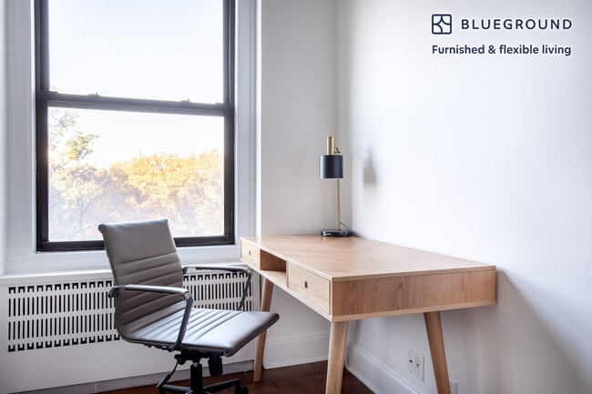 Photo - 952 5th Ave Unit FL6-ID998