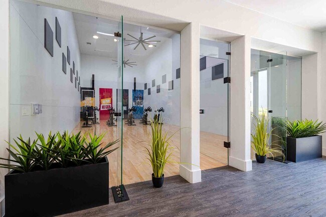 Zone, Glendale, AZ, Spin Studio - Zone Apartments