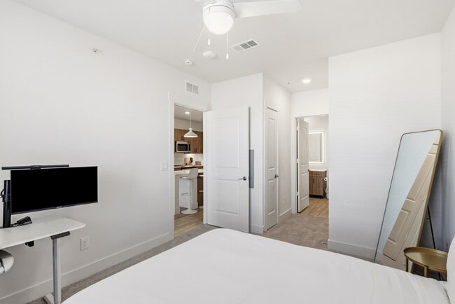 Photo - 15201 Pleasant Rdg Wy Unit SI ID1628201P
