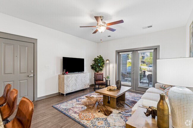 Summit - 1BR, 1BA - 768SF - Living Room - The Heights at Monte Sano