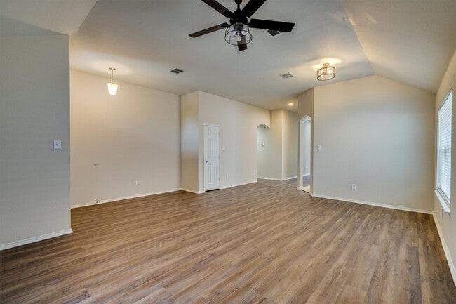 Photo - 5137 Bayridge Ct