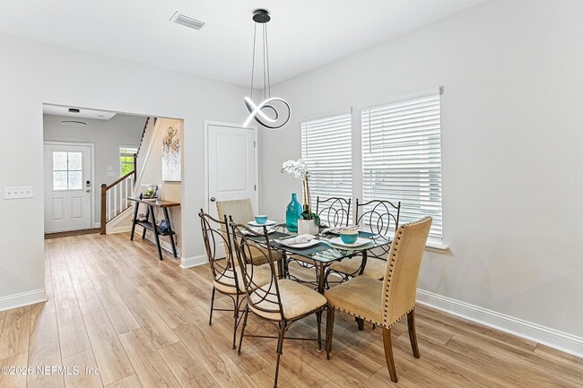 Photo - 105 Meadow Creek Dr