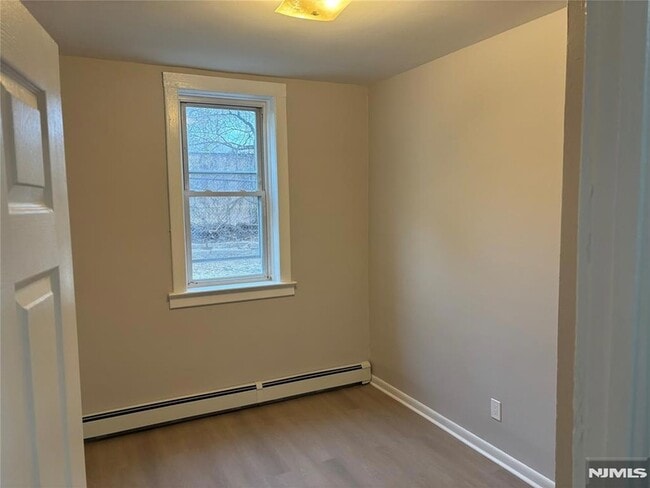 Photo - 220 Palisade Ave Unit 1B