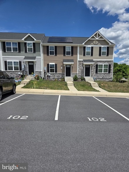 Photo - 102 Spring Pl