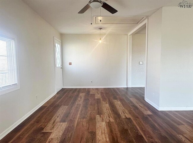 Photo - 3016 Stearns Ave