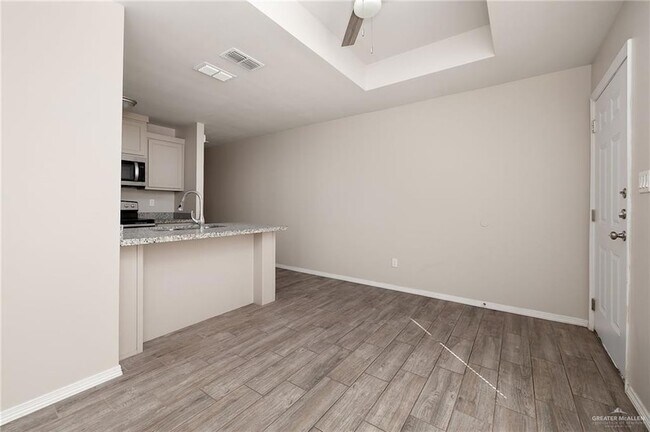 Photo - 1105 W Kennedy St