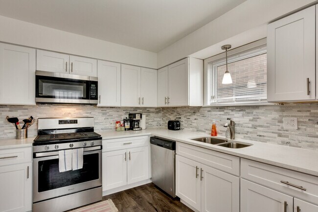 Photo - 226 S Hoyne Ave Unit ID1255618P