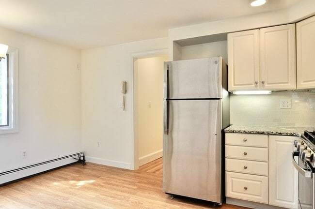 Photo - 120 Farwell St Unit 2