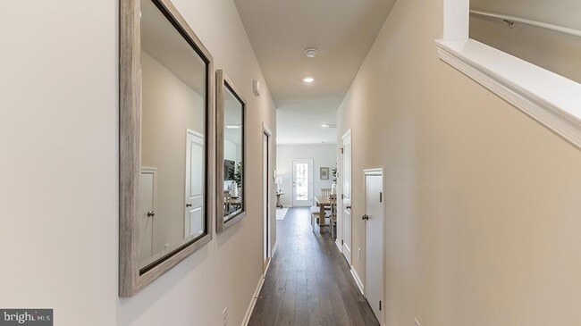 Photo - 141 Mazzeo Dr