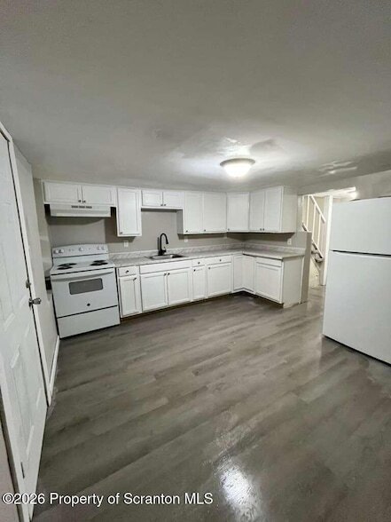 Building Photo - 15 Amity Ct