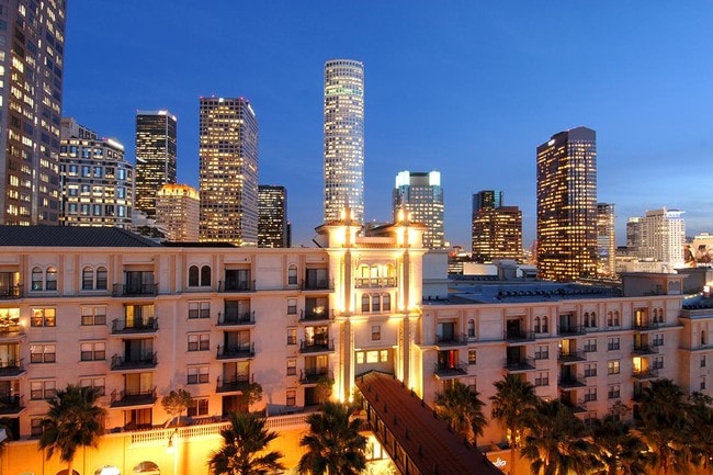 Building Photo - The Medici