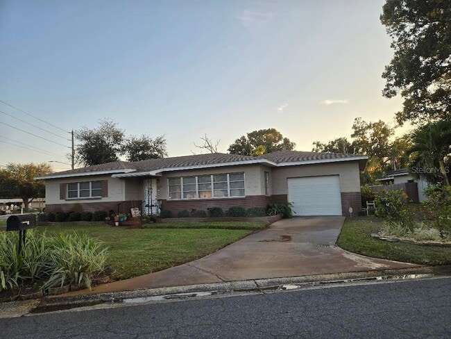 Building Photo - 5800 21st Ave. S