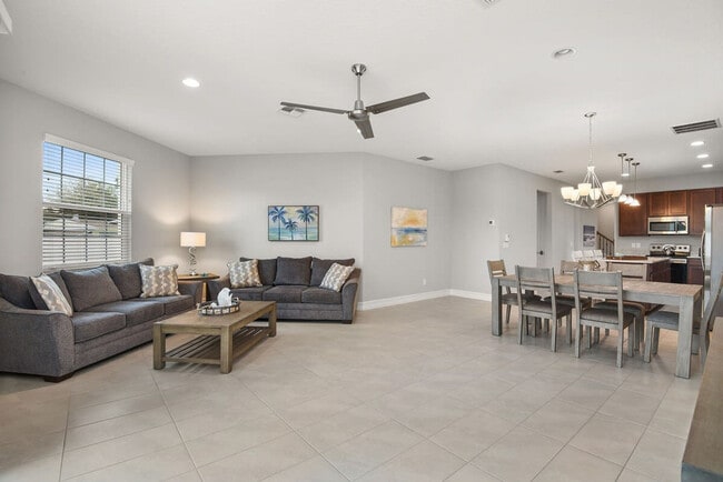 Photo - 132 Mediterranean Way Unit SI ID1044468P