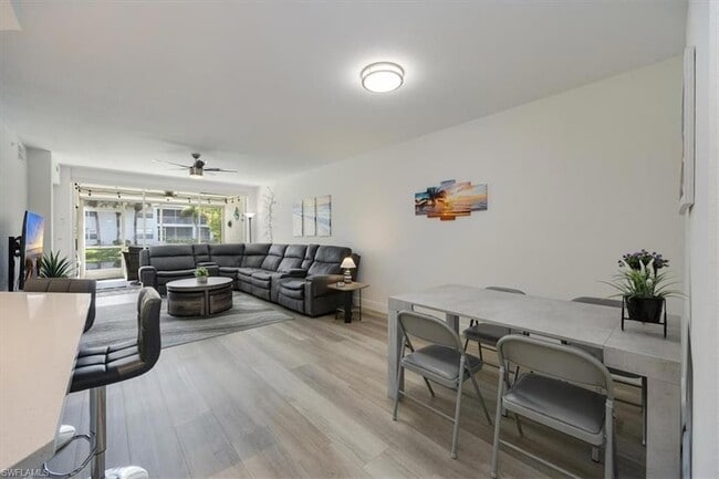 Photo - 6914 Satinleaf Rd N