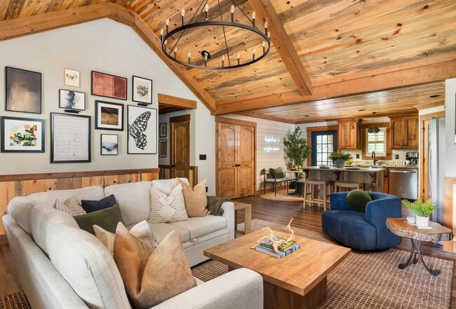 Photo - 1528 Twisted Oak Rd Unit ID1263819P