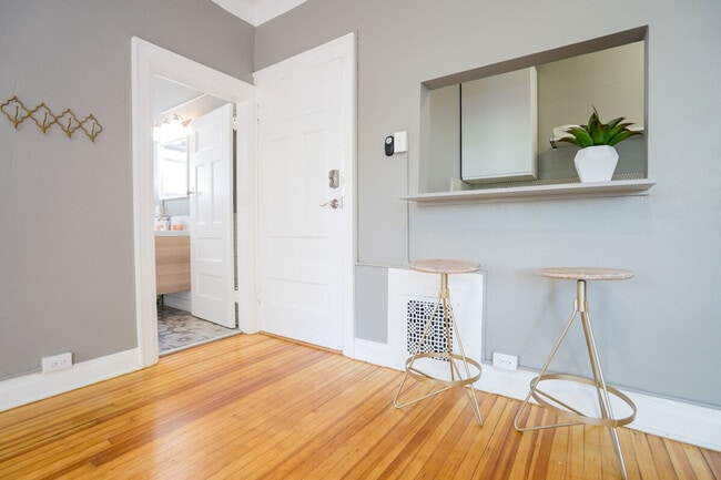 Photo - 1660 N Gaylord St Unit SI ID1026278P