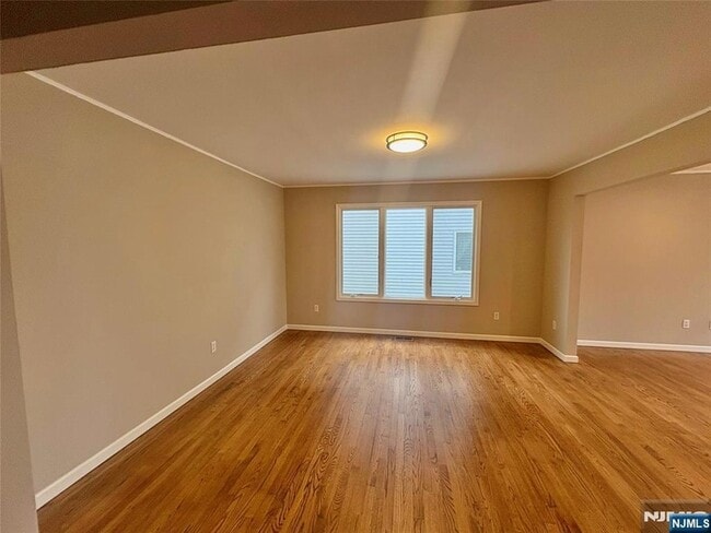 Photo - 32 Orchard St