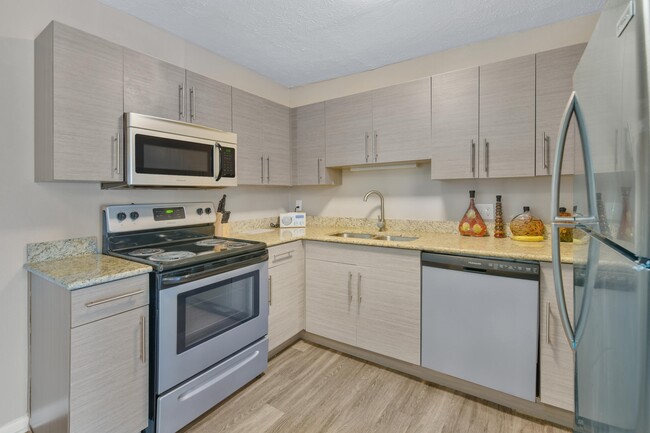 Building Photo - Heritage Hill Estates Apartments