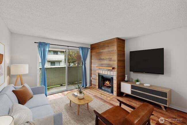 Photo - 1150 Sunset Blvd NE
