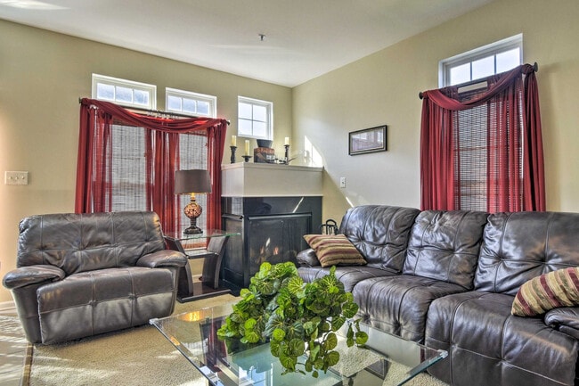 Building Photo - 5077 Cameo Terrace Unit SI FL1-ID1546334P
