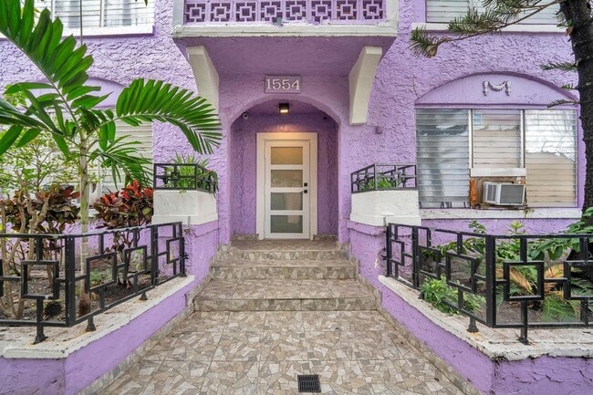 Building Photo - 1554 SW 5th St Unit 11c