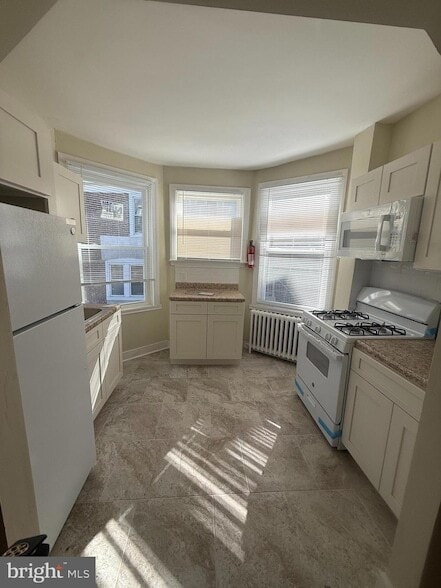 Photo - 0-500 E Johnson St
