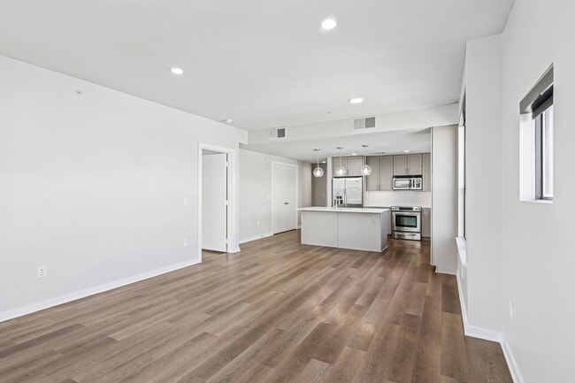 Photo - Parkside So7