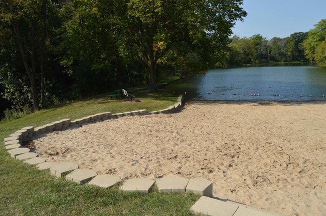 Photo - Edgewater Walk Apartments