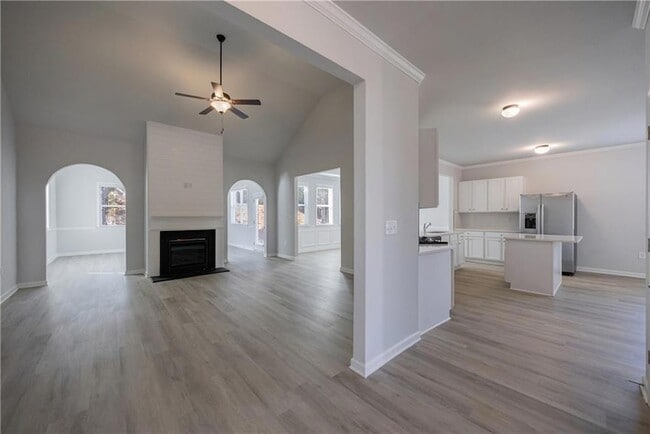 Photo - 853 Crossroads Ct