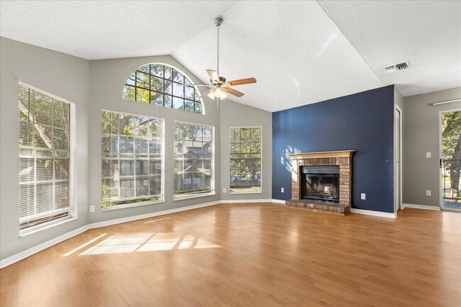 Photo - 962 Newcastle Cir Unit 204