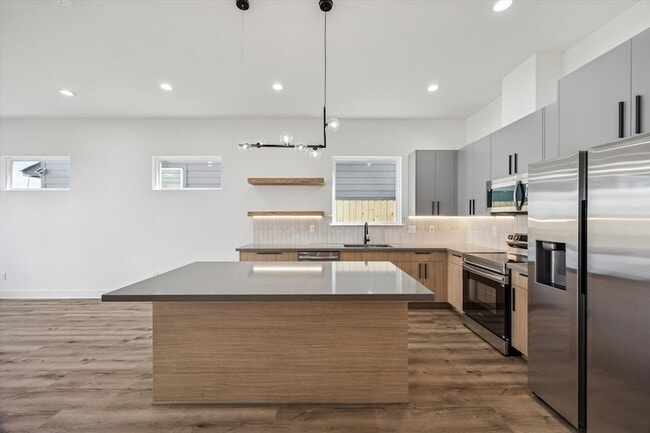 Photo - 3719 Lydia St Unit B