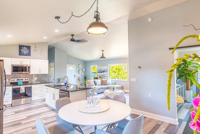 Photo - 2247 S Waterman Dr Unit SI ID1405642P