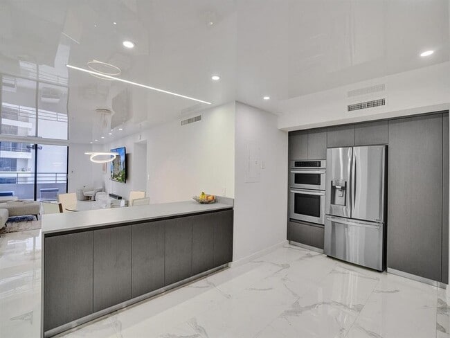Photo - 2500 Parkview Dr Unit 1112