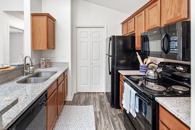 The McClintoch 1BD,1BA - Huntersville Commons