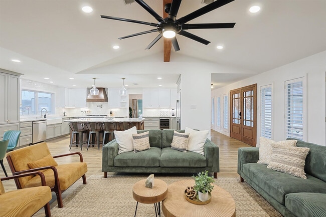 Photo - 2368 Co Rd 852 Unit ID1055509P